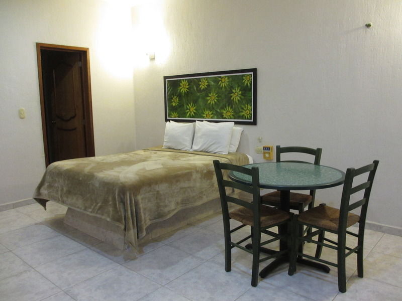 Quinta Margarita - Boho Chic Hotel Playa del Carmen Bagian luar foto
